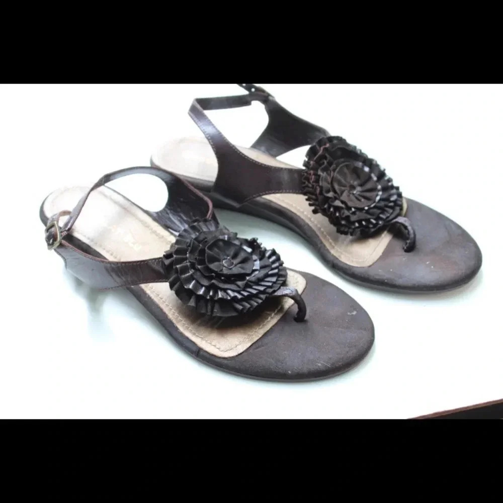Chocolat blu sandals